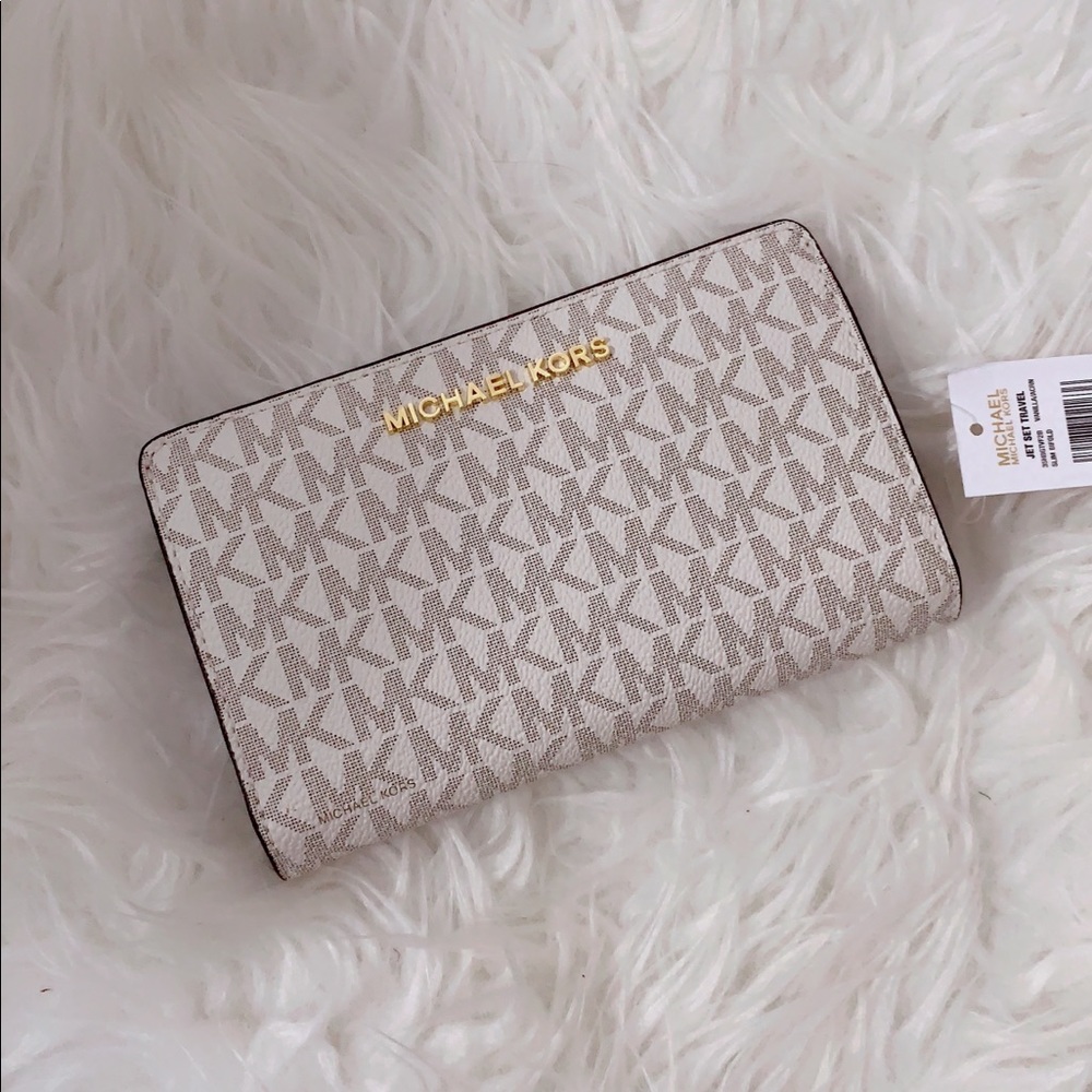 Michael Kors Jet Set Travel Slim Bifold - Picture 1 of 4